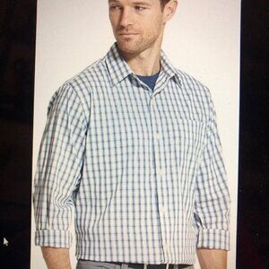 Van Heusen Men's Traveler Non-Iron Blue Black White Plaid Shirt  XL 17-17.5